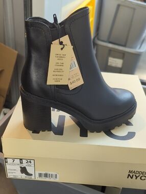 Steve Madden Black Chunky Heel Chelsea Bootie